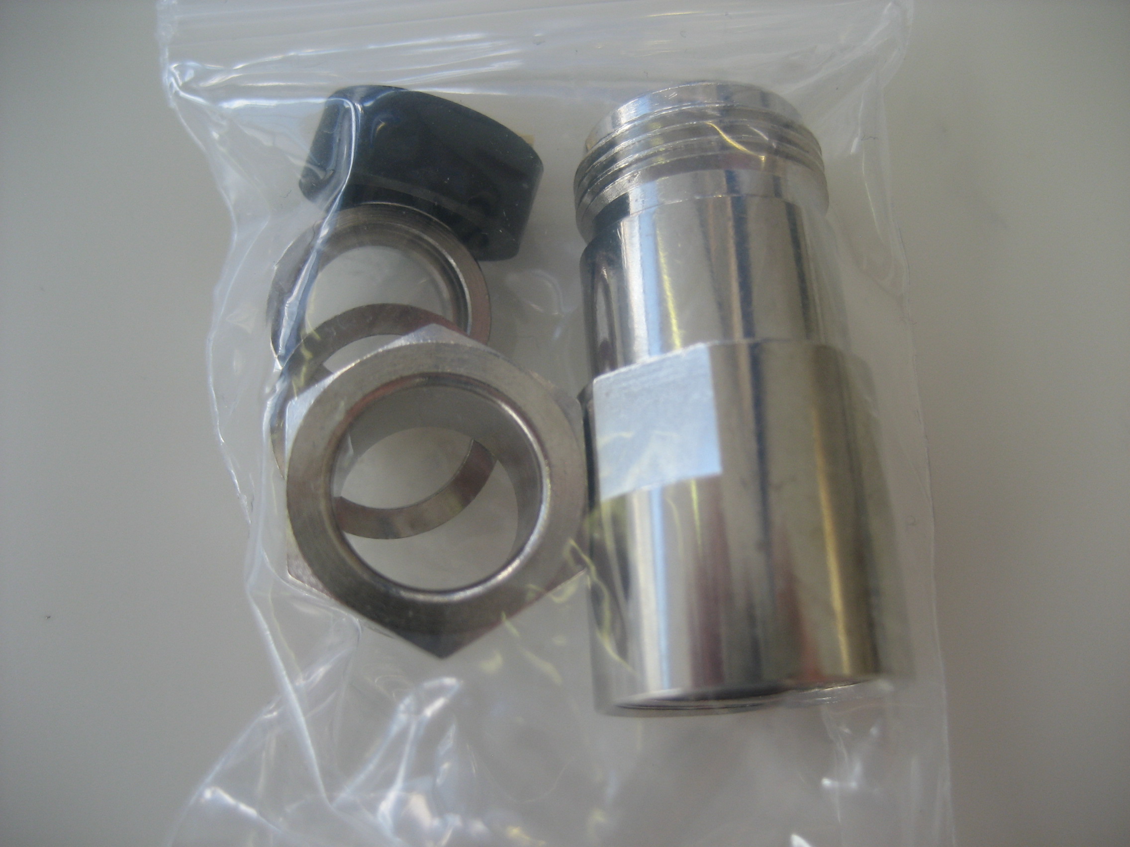 N-Buchse RF400 / RG213 löt (N-661)